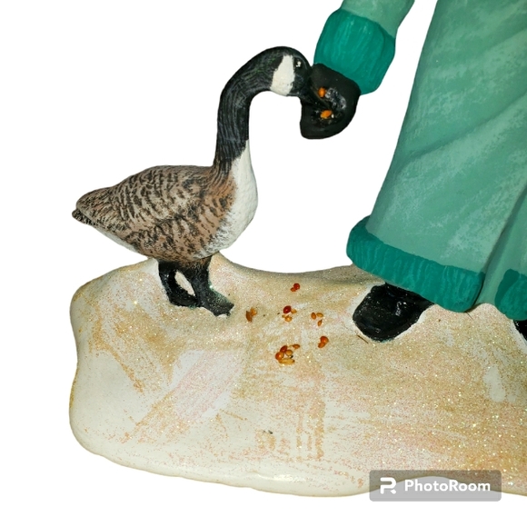 Antique Collection Accents Porcelain/Ceramic Old World Santa Clause Figurine - Picture 6 of 12